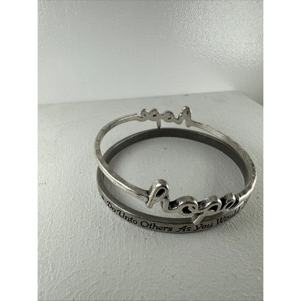 Do Unto Other As You Would Have Them Do Unto You Bracelet Silver Tone‎ Clamper.